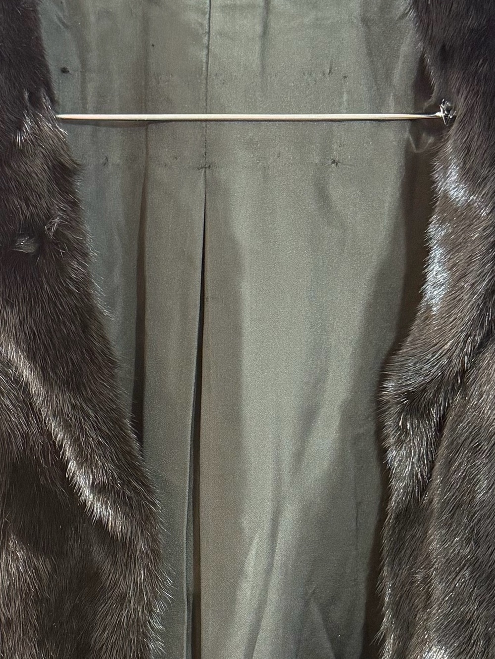 Vintage Saga Mink Fur Coat Genuine Ranched Mink Dark Fur Coat Womens Size 14 - Picture 13 of 16